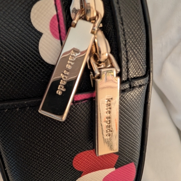 Kate Spade Love Shack Flutter Hearts Crossbody Top Handle Heart Shaped Bag EUC - Picture 6 of 8